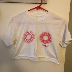 donut touch crop top